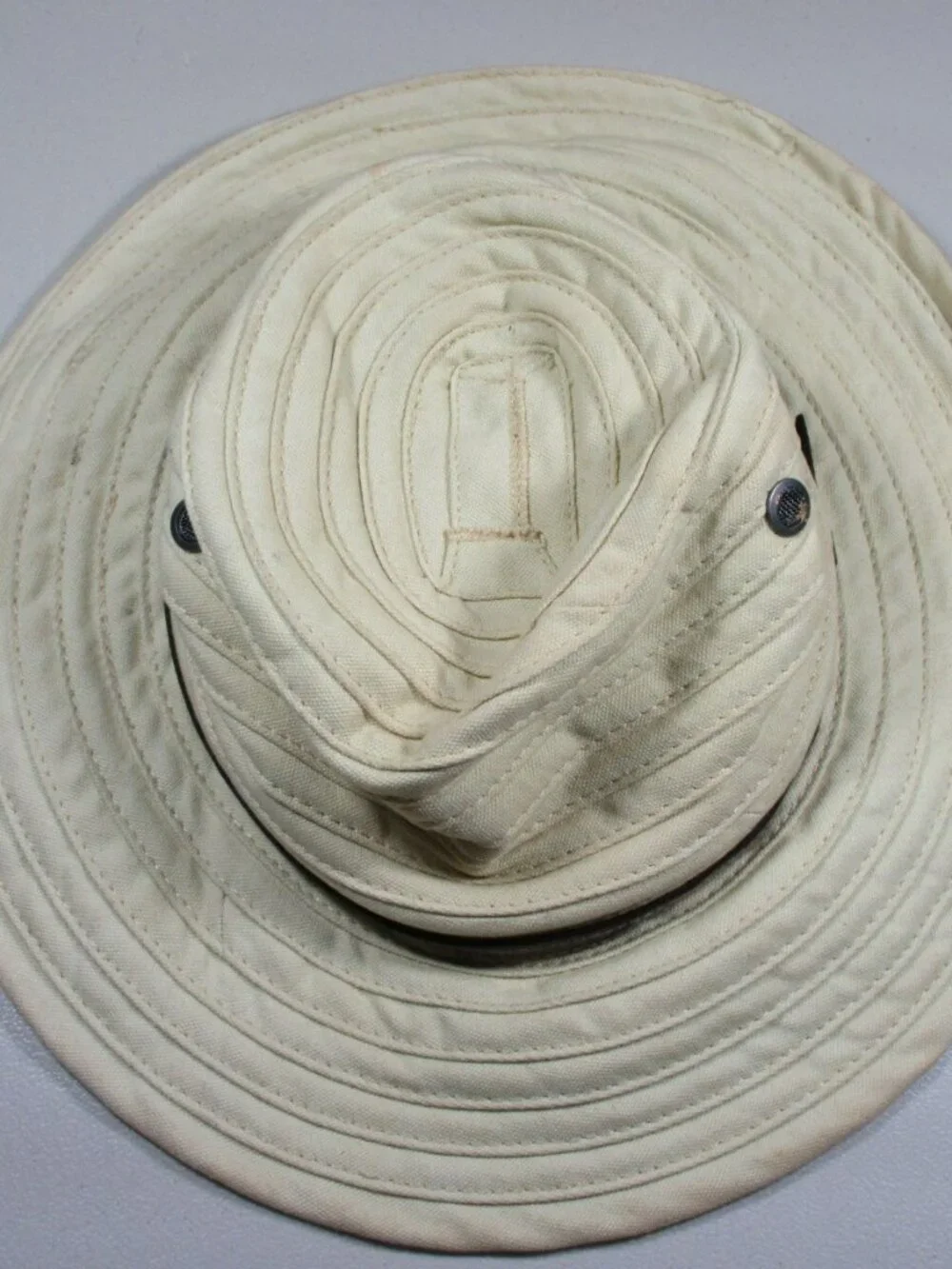 Wallaroo womens beige canvas Fraser vented Sun Beach hat OS